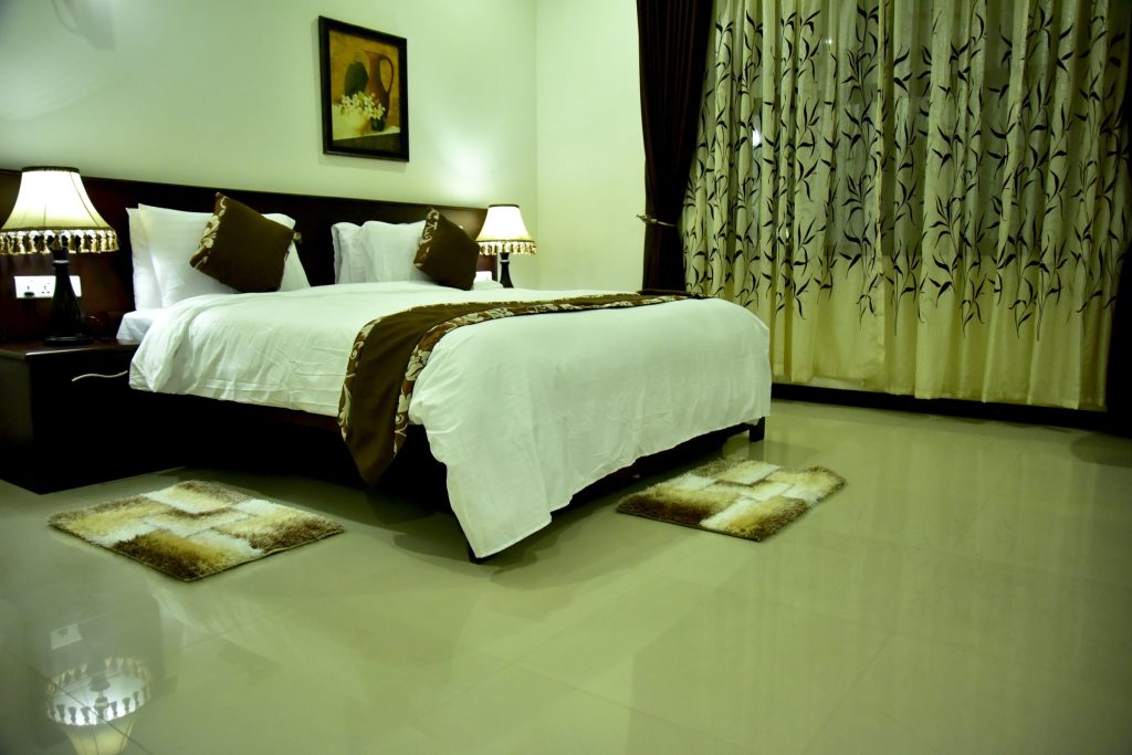Hotel Blue Sapphire: Guest room